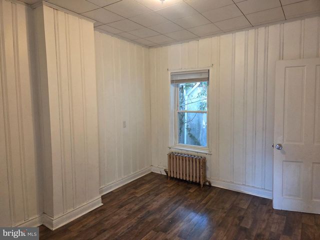 421 E 9TH ST, Wilmington, DE 19801