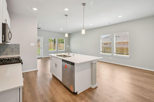 403 Sunrise Ranch Drive, Montgomery, TX 77316