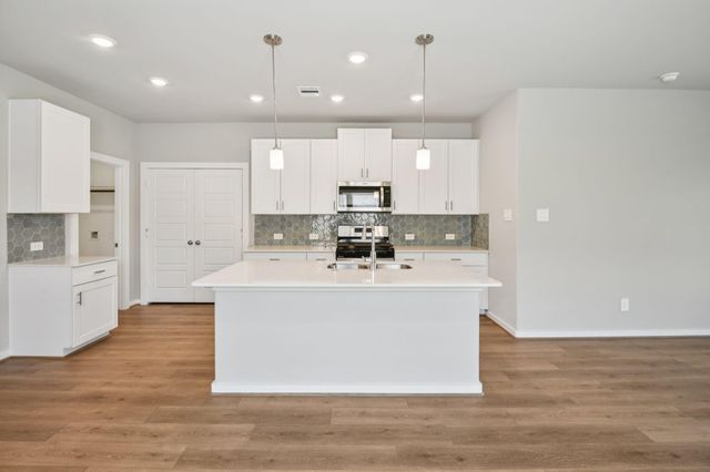 403 Sunrise Ranch Drive, Montgomery, TX 77316