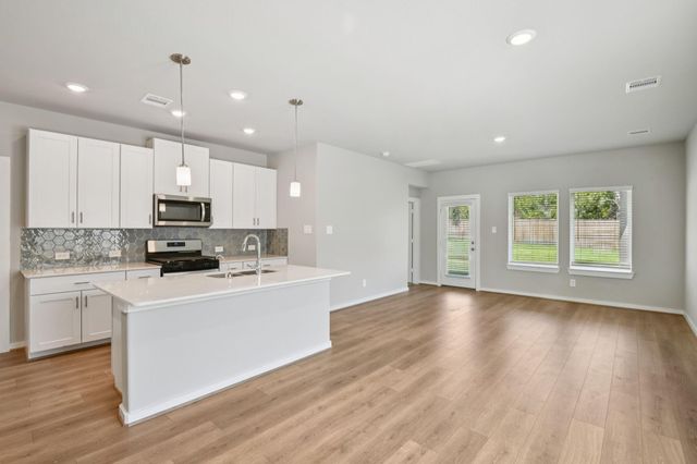 403 Sunrise Ranch Drive, Montgomery, TX 77316