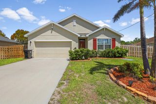 1017 SW Kant Avenue, Port St. Lucie, FL 34953