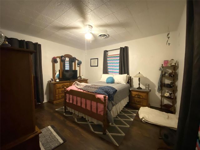 1016 Pecan Street, Huntsville, TX 77320