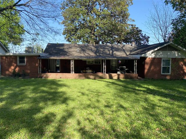 1016 Pecan Street, Huntsville, TX 77320