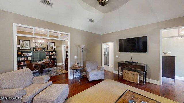 322 Woodlands Drive, Brandon, MS 39047