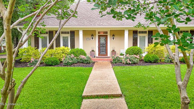 322 Woodlands Drive, Brandon, MS 39047