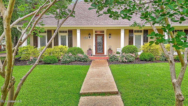 322 Woodlands Drive, Brandon, MS 39047