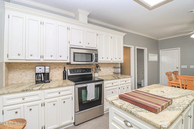322 Woodlands Drive, Brandon, MS 39047