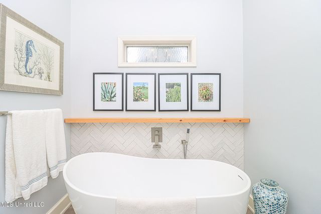 322 Woodlands Drive, Brandon, MS 39047