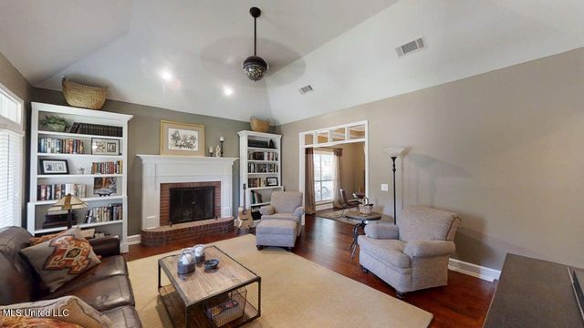 322 Woodlands Drive, Brandon, MS 39047