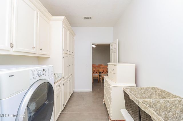 322 Woodlands Drive, Brandon, MS 39047