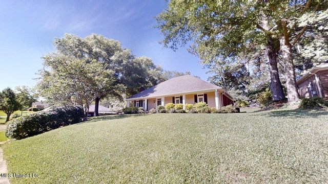 322 Woodlands Drive, Brandon, MS 39047