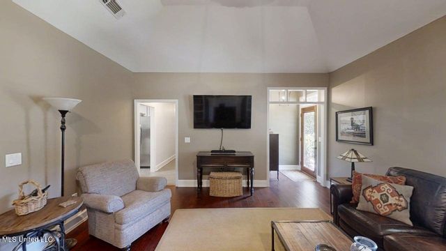 322 Woodlands Drive, Brandon, MS 39047