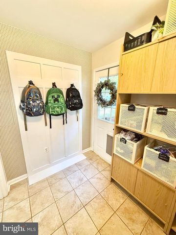 222 MIDSHIPMAN CIR, Stafford, VA 22554