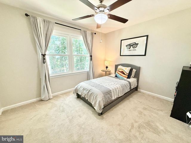 222 MIDSHIPMAN CIR, Stafford, VA 22554