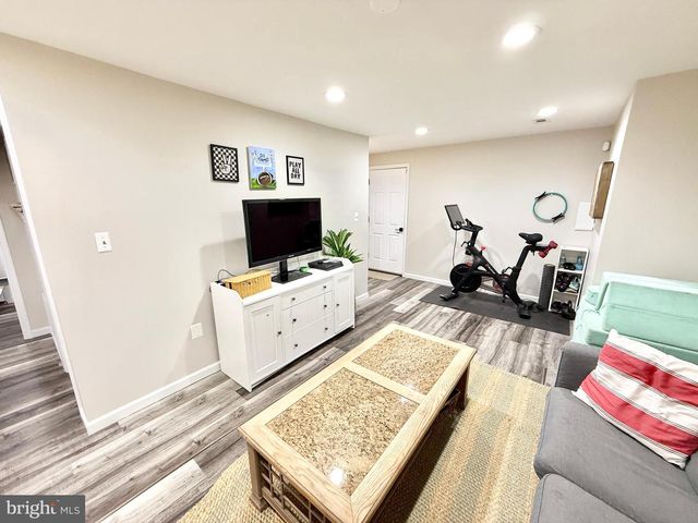 222 MIDSHIPMAN CIR, Stafford, VA 22554