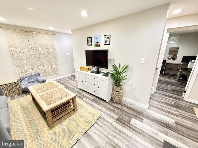 222 MIDSHIPMAN CIR, Stafford, VA 22554
