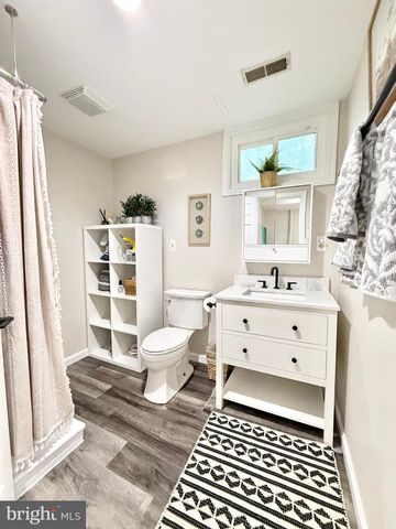 222 MIDSHIPMAN CIR, Stafford, VA 22554