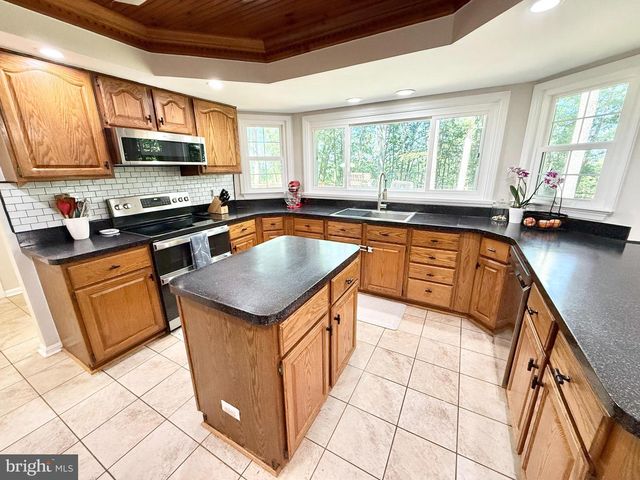 222 MIDSHIPMAN CIR, Stafford, VA 22554