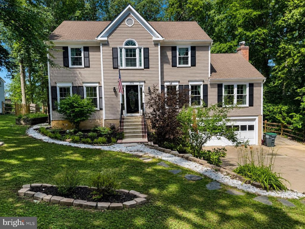 222 MIDSHIPMAN CIR, Stafford, VA 22554