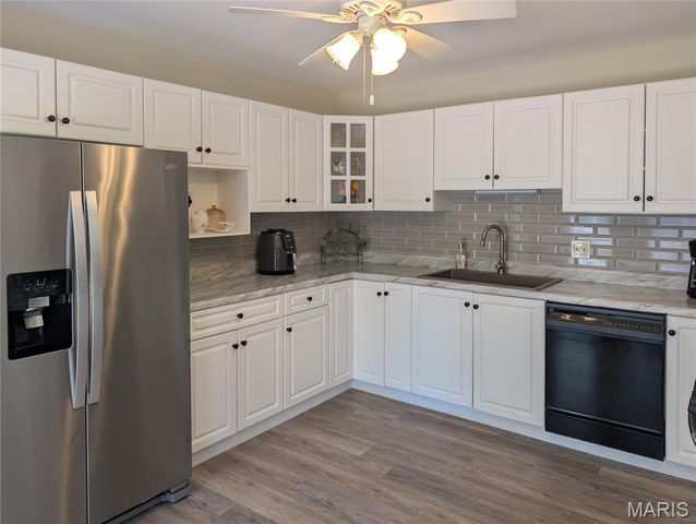 708 Riviera Circle, Edwardsville, IL 62025