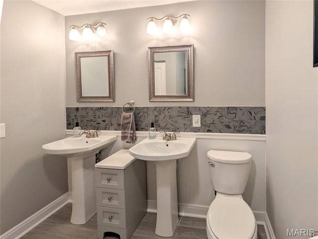 708 Riviera Circle, Edwardsville, IL 62025