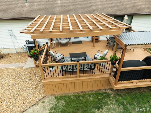 708 Riviera Circle, Edwardsville, IL 62025