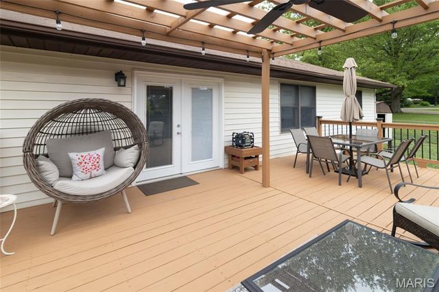 708 Riviera Circle, Edwardsville, IL 62025