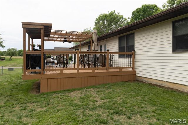 708 Riviera Circle, Edwardsville, IL 62025