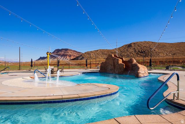 1236 E VILLA WAY, Washington, UT 84780