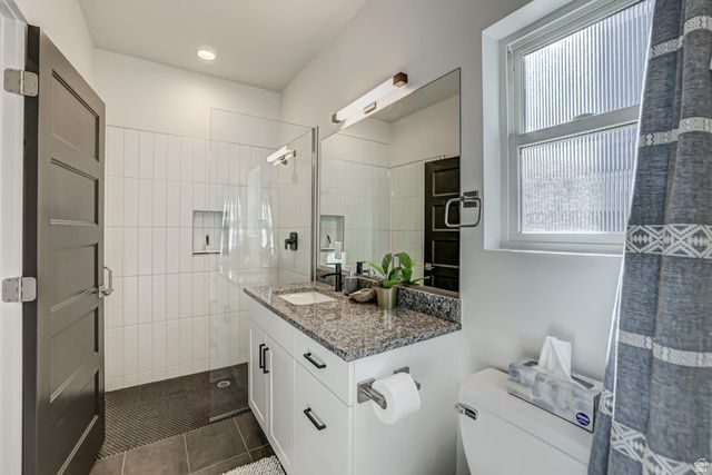 1236 E VILLA WAY, Washington, UT 84780