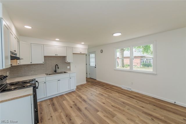 1218 W 44th Street, Lorain, OH 44053