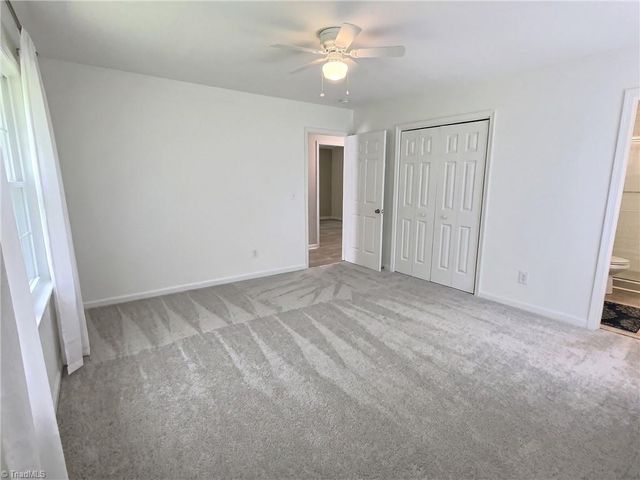21 Park Village Lane A, Greensboro, NC 27455