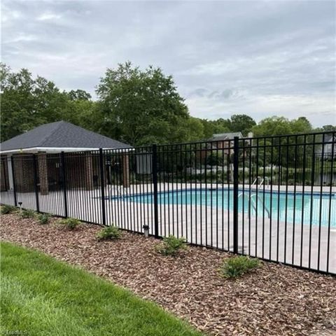 21 Park Village Lane A, Greensboro, NC 27455