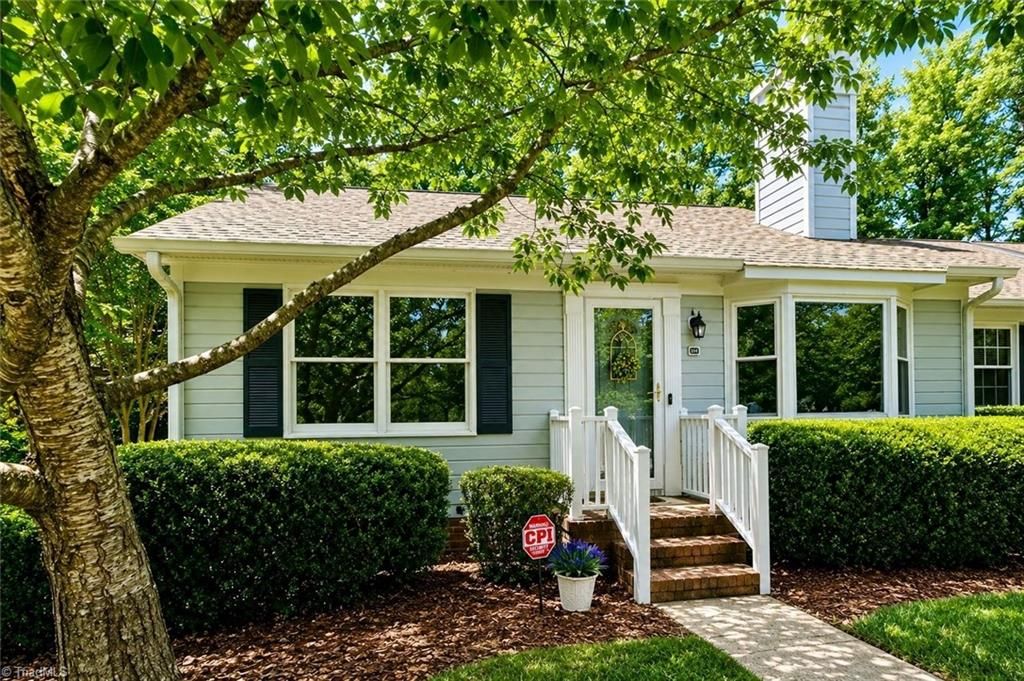 21 Park Village Lane A, Greensboro, NC 27455