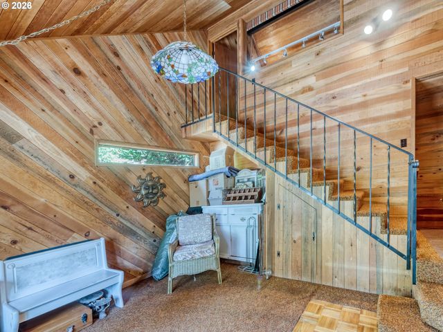 32018 CAMAS SWALE Rd, Creswell, OR 97426