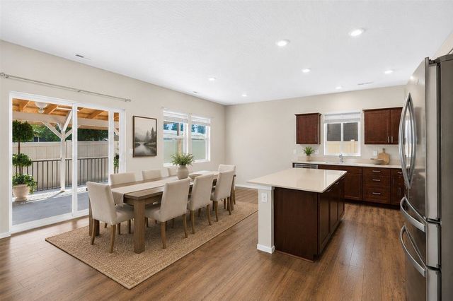 12212 N Greene St, Mead, WA 99021