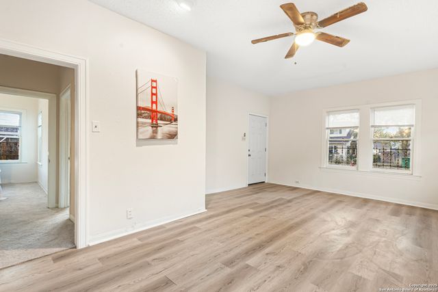 2305 Fresno, San Antonio, TX 78201