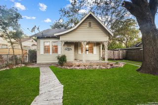 2305 Fresno, San Antonio, TX 78201