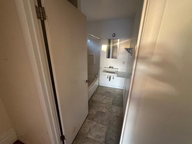 1005 E St Street, Eureka, CA 95501