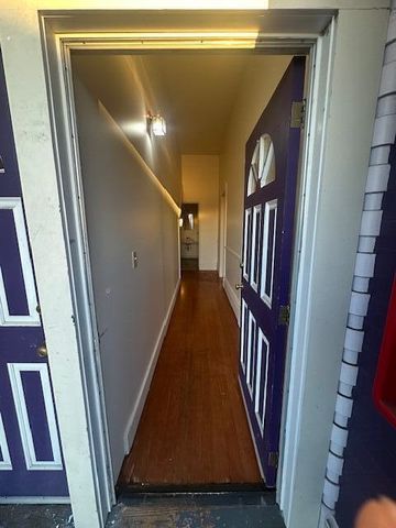 1005 E St Street, Eureka, CA 95501