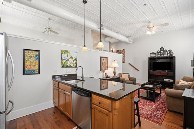 4 Beaufain Street 202, Charleston, SC 29401