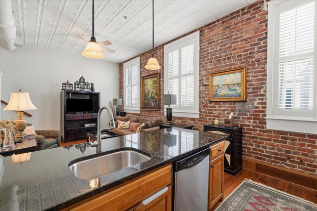 4 Beaufain Street 202, Charleston, SC 29401