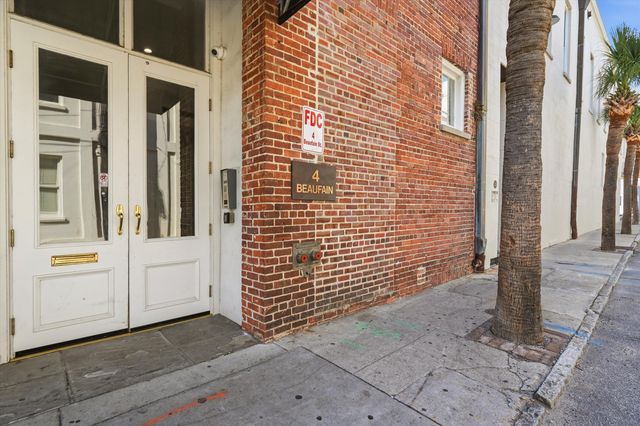 4 Beaufain Street 202, Charleston, SC 29401