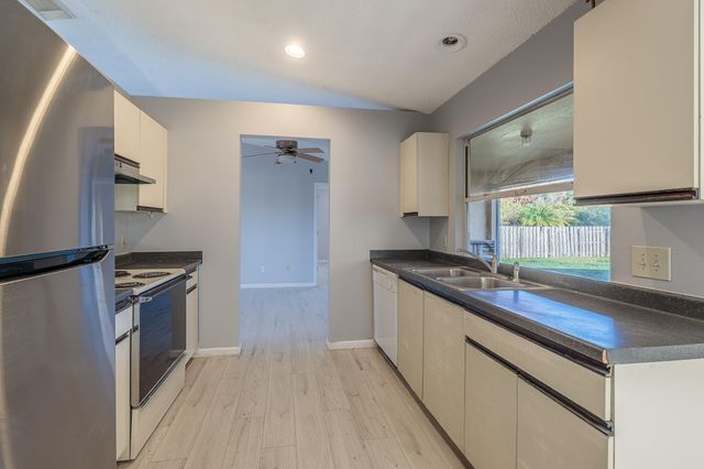 509 SW Fairview Avenue, Port St. Lucie, Port St Lucie, FL 34983