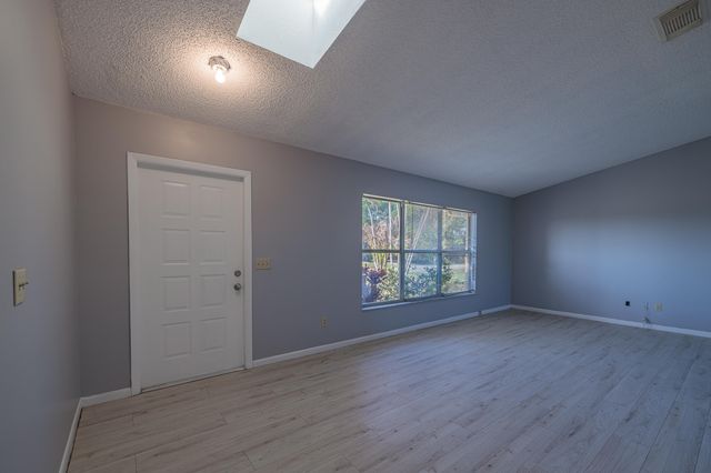 509 SW Fairview Avenue, Port St. Lucie, Port St Lucie, FL 34983