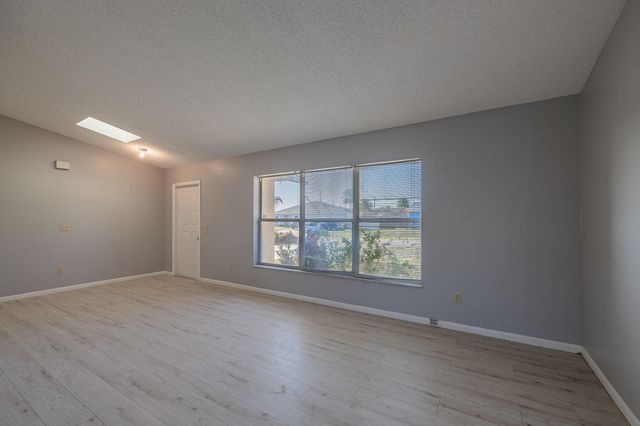 509 SW Fairview Avenue, Port St. Lucie, Port St Lucie, FL 34983