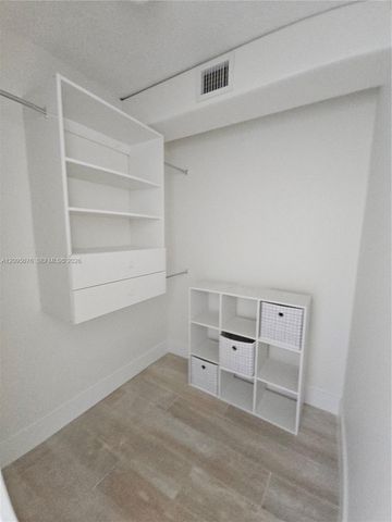 401 Ocean Drive 522, Miami Beach, FL 33139