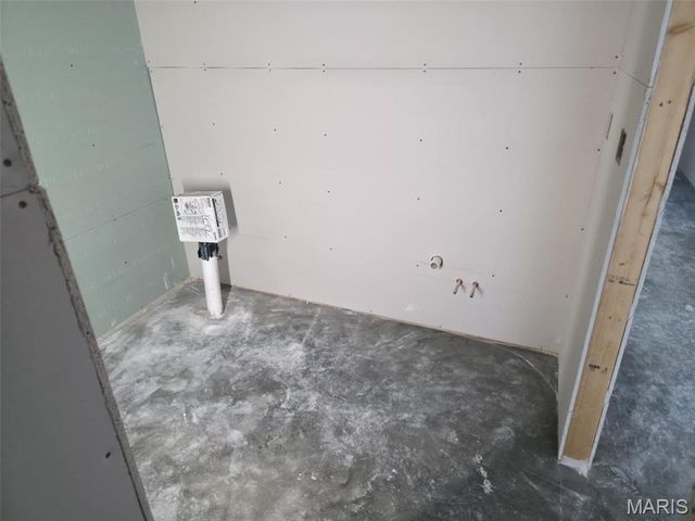 600 Christine Avenue, St James, MO 65559