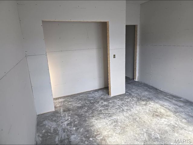 600 Christine Avenue, St James, MO 65559