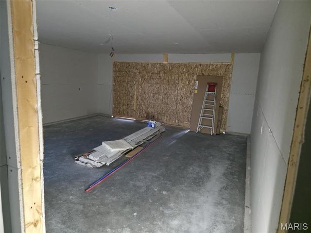 600 Christine Avenue, St James, MO 65559